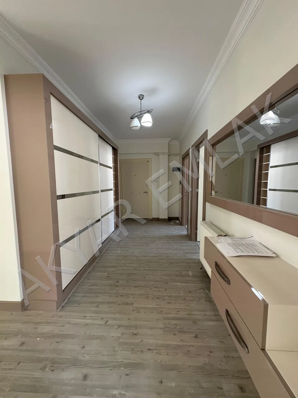 AKYAR EMLAK'DAN ÜNGÜT MH. 5+1 LÜKS 240 M2 DAİRE — 4