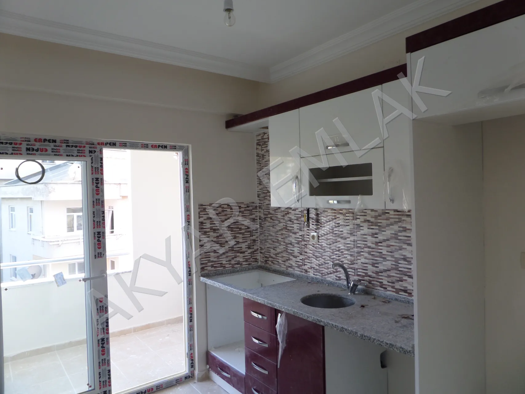 AKYAR EMLAK'DAN KARAMANLI MAH'DE 2+1 HASARSIZ FIRSAT DAİRE — 29