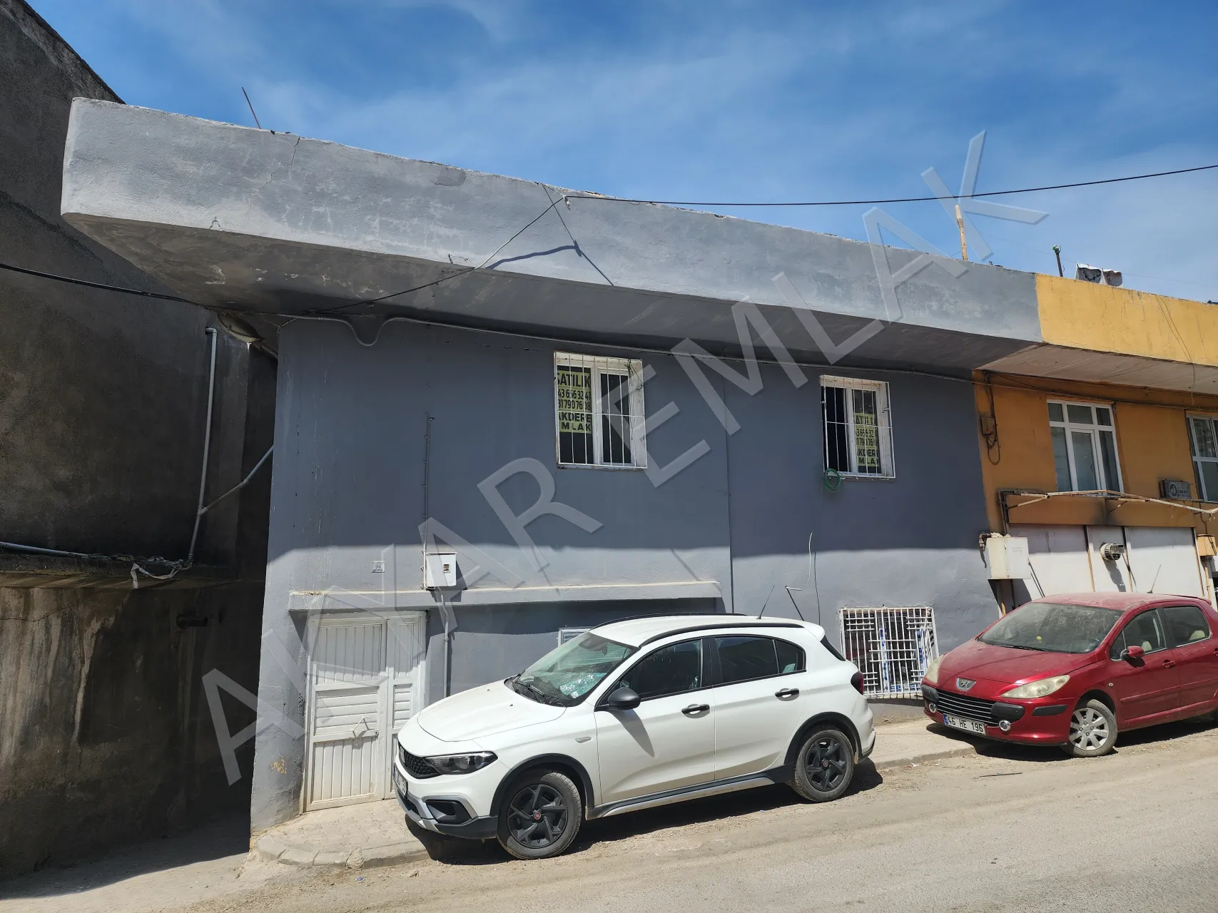 AKYAR EMLAK'DAN DURAKLI MAH. ANA CADDE ÜZERİ MÜSTAKİL EV ACİL !! — 2