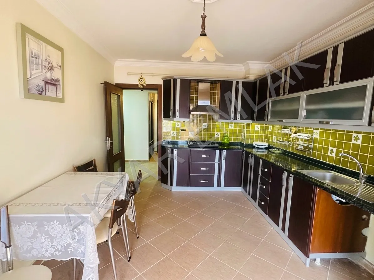 AKYAR EMLAK'DAN HAYDARBEY MAHALLESİNDE 4+1 LÜKS DAİRE — 4