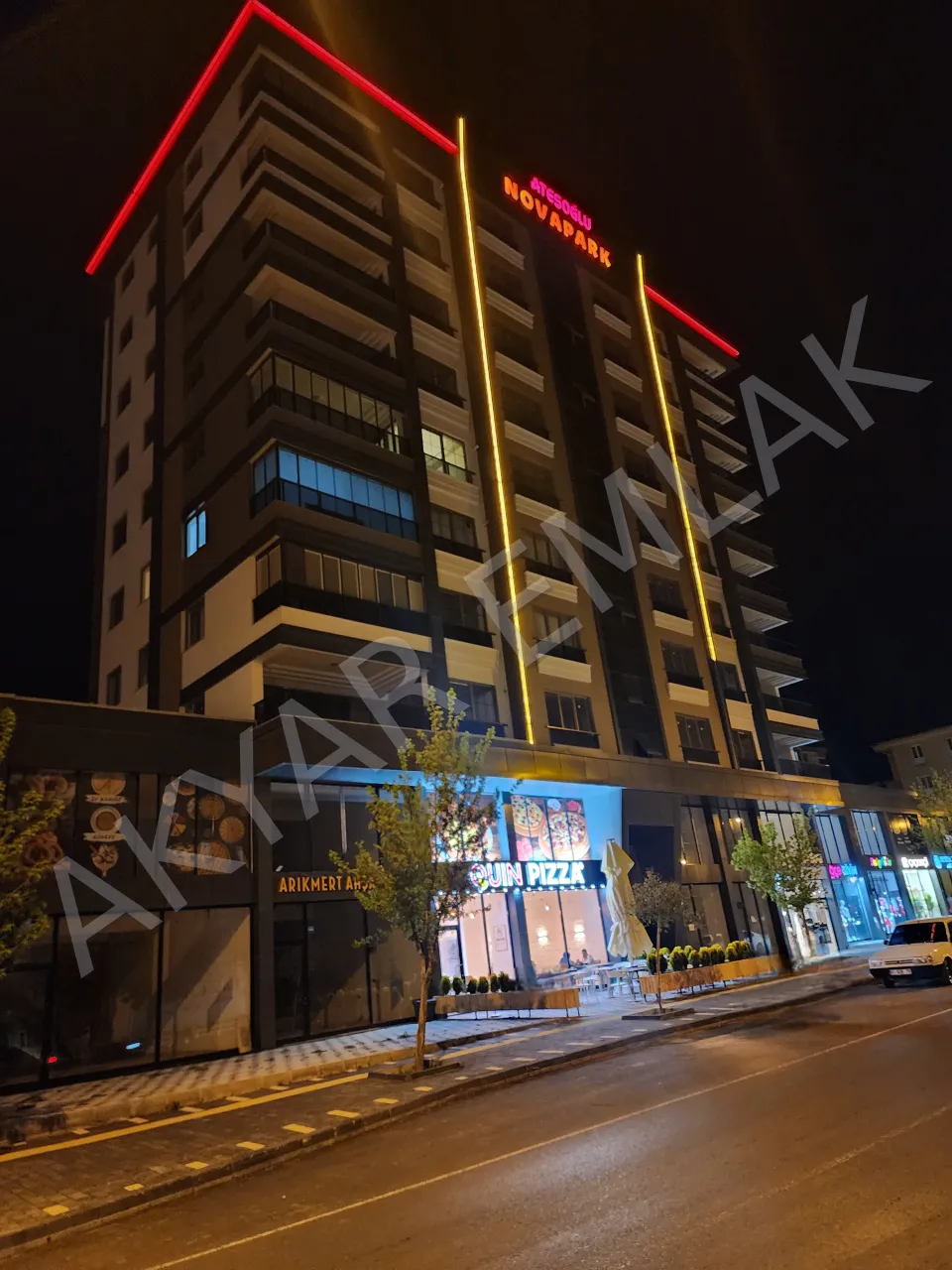 AKYAR EMLAK'dan Muhteşem Lüks 5+1 Daire ana cadde üzeri — 42