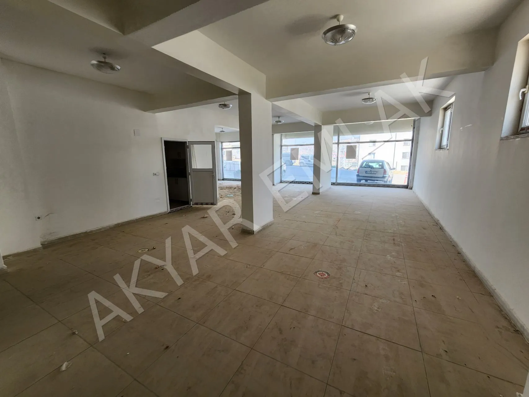 AKYAR EMLAK'Vadi Mah.Geniş Cepheli 140 M2 Satılık Dükkan — 14