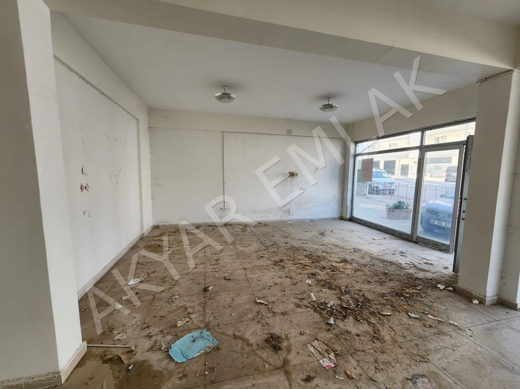 AKYAR EMLAK'Vadi Mah.Geniş Cepheli 140 M2 Satılık Dükkan — 17