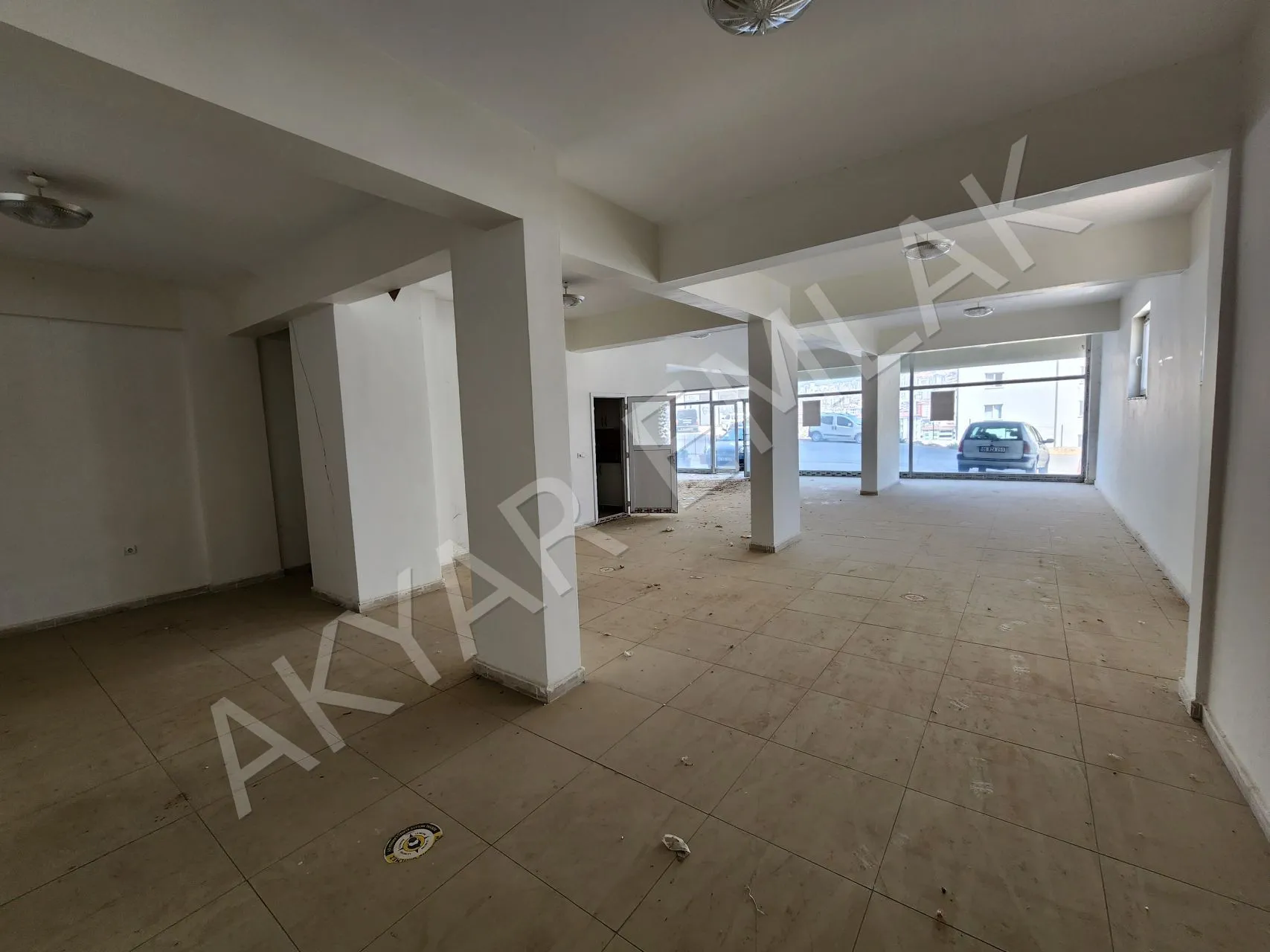 AKYAR EMLAK'Vadi Mah.Geniş Cepheli 140 M2 Satılık Dükkan — 12