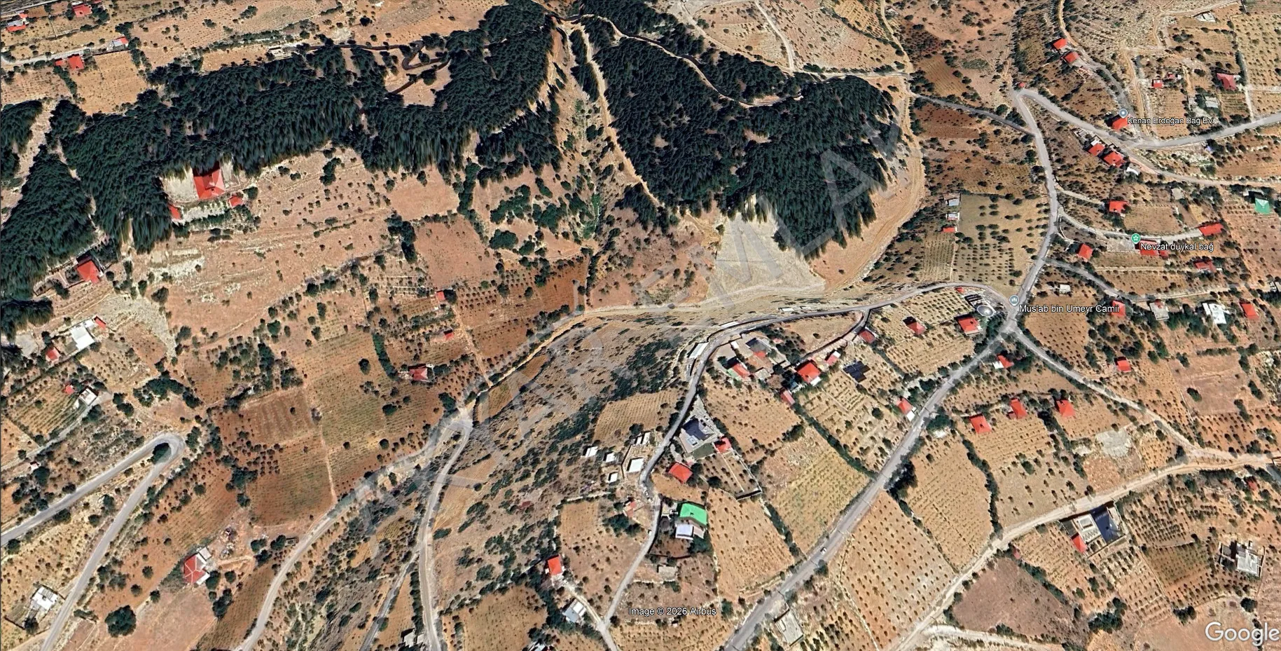 AKYAR EMLAK'DAN DERELİ MEVKİİ SATILIK BAĞ 1.562 M2 — 2