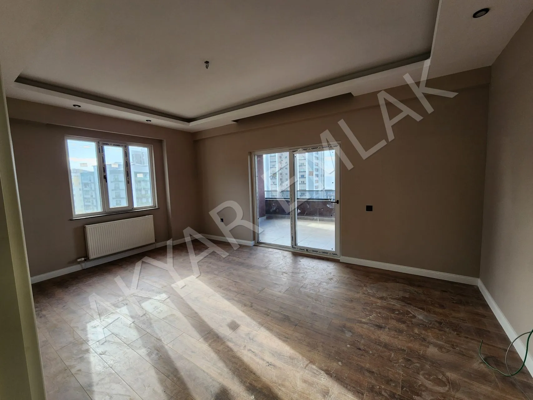 AKYAR EMLAK Hürriyet Mah. Yeni yapı Lüks 4+1 Daire Fırsatı — 7