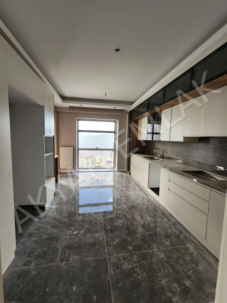 AKYAR EMLAK Hürriyet Mah. Yeni yapı Lüks 4+1 Daire Fırsatı — 6