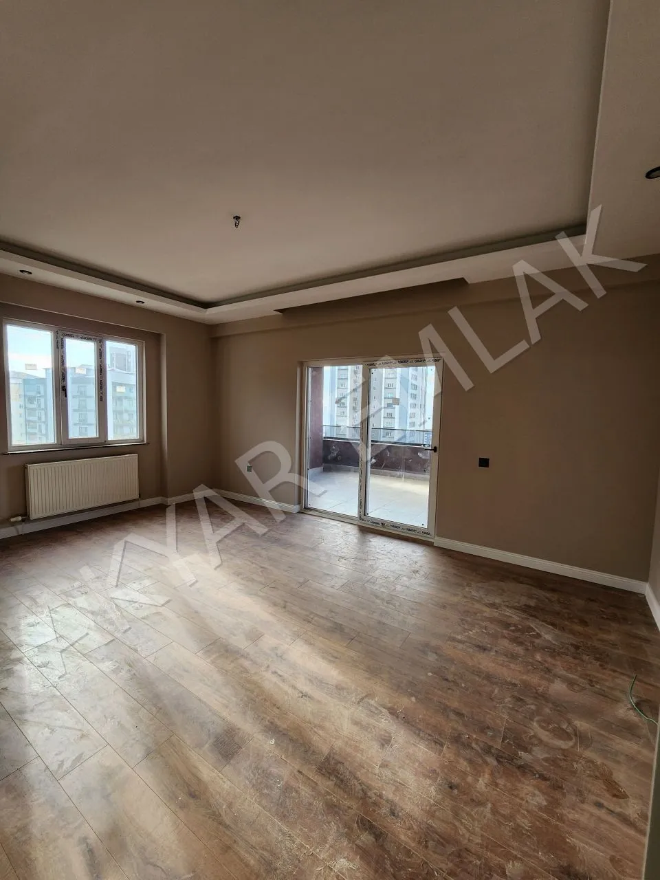 AKYAR EMLAK Hürriyet Mah. Yeni yapı Lüks 4+1 Daire Fırsatı — 8