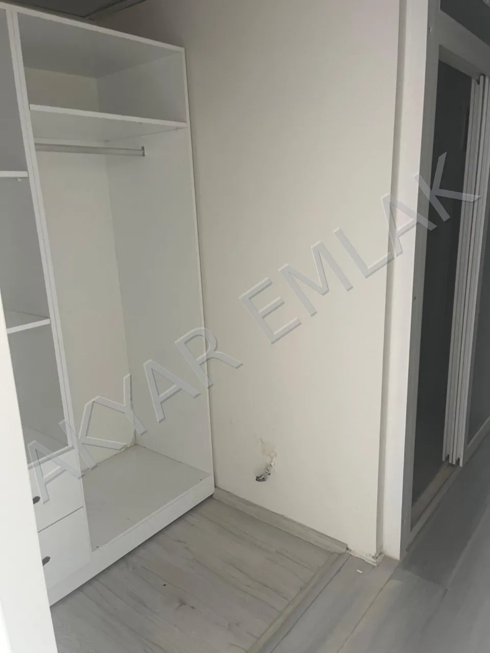 AKYAR EMLAK SATILIK 4+1 K. ÇEVRE YOLU SİTEİÇİ YÜKSEK GİRİŞ KAT — 14
