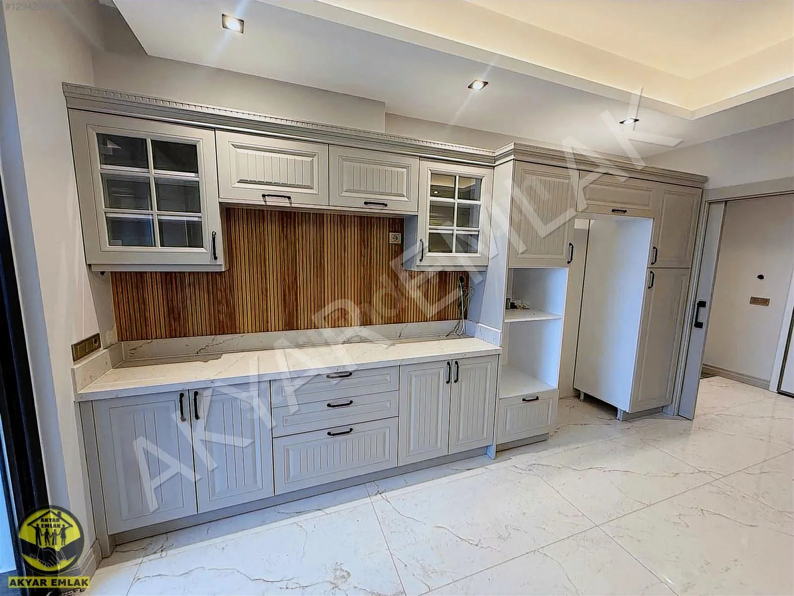 AAKYAR EMLAK'tan 5+1 SATILIK LÜKS DONANIMLI DAİRE — 9