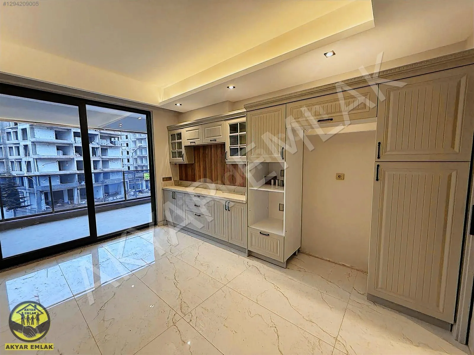 AAKYAR EMLAK'tan 5+1 SATILIK LÜKS DONANIMLI DAİRE — 4