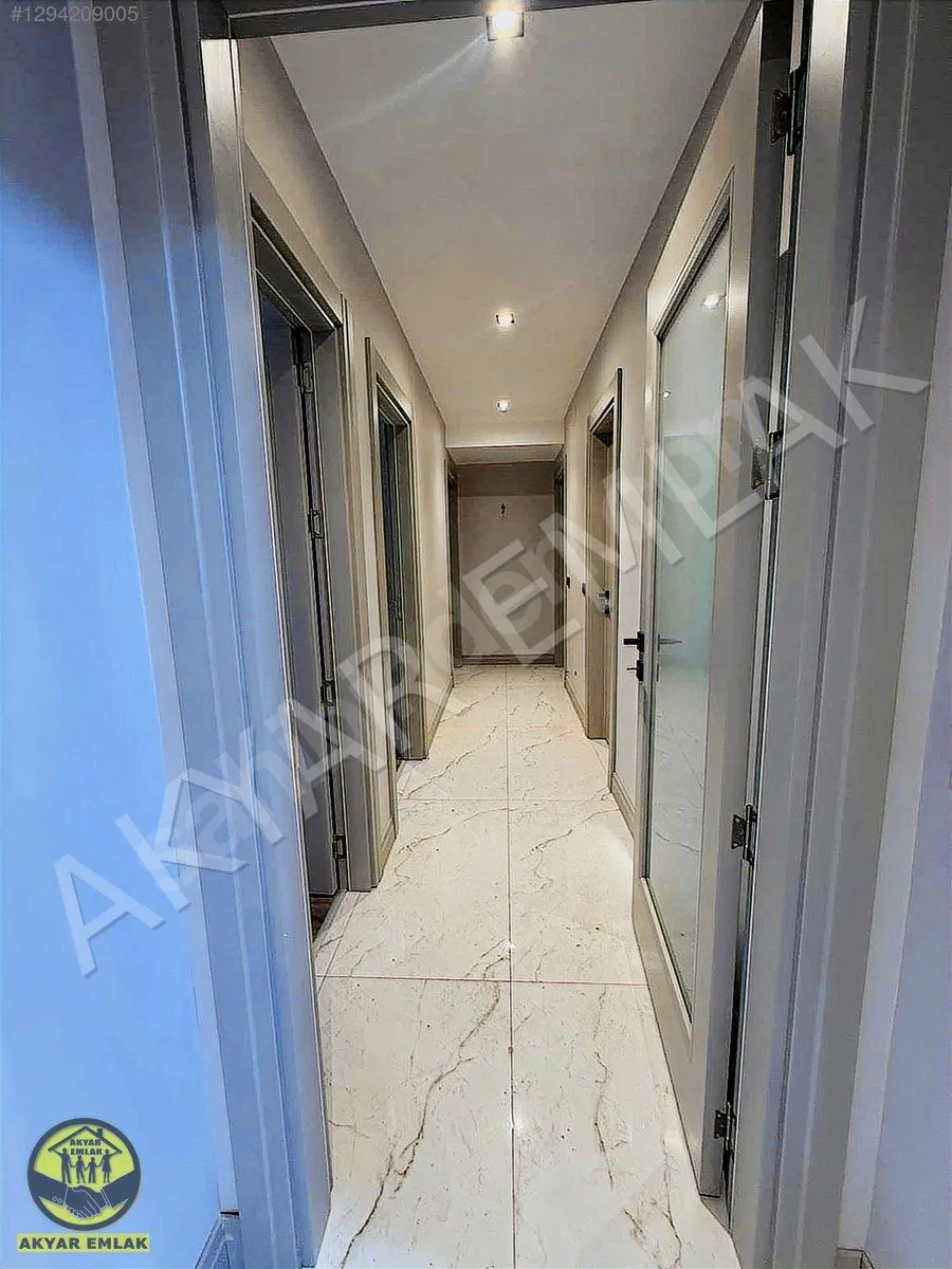 AAKYAR EMLAK'tan 5+1 SATILIK LÜKS DONANIMLI DAİRE — 15