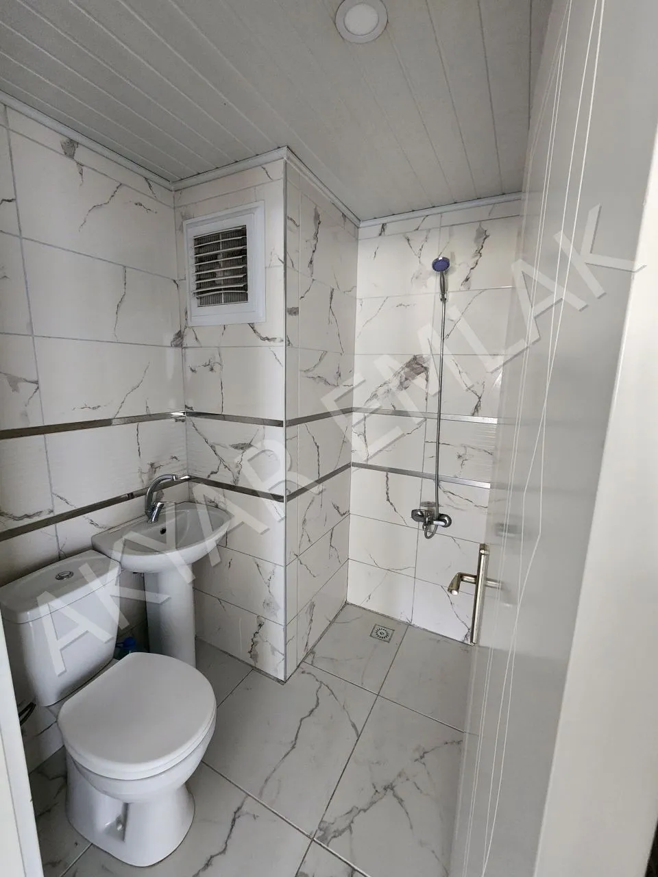 Akyar Emlak'tan pınarbaşı'nda 3+1 daire — 12