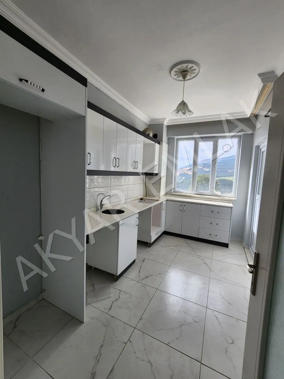 Akyar Emlak'tan pınarbaşı'nda 3+1 daire — 6