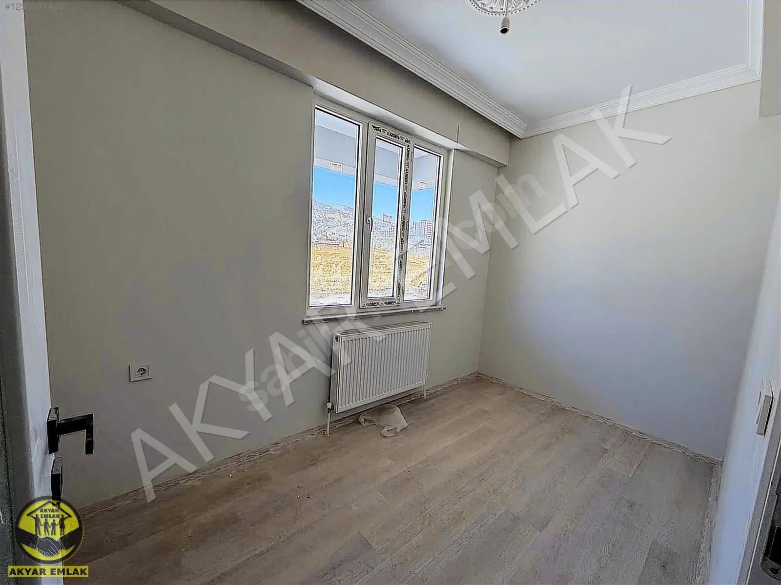 AKYAR EMLAKTAN YENİ YAPIM BAKIMLI FERAH GENİŞ 2+0 DAİRE — 8