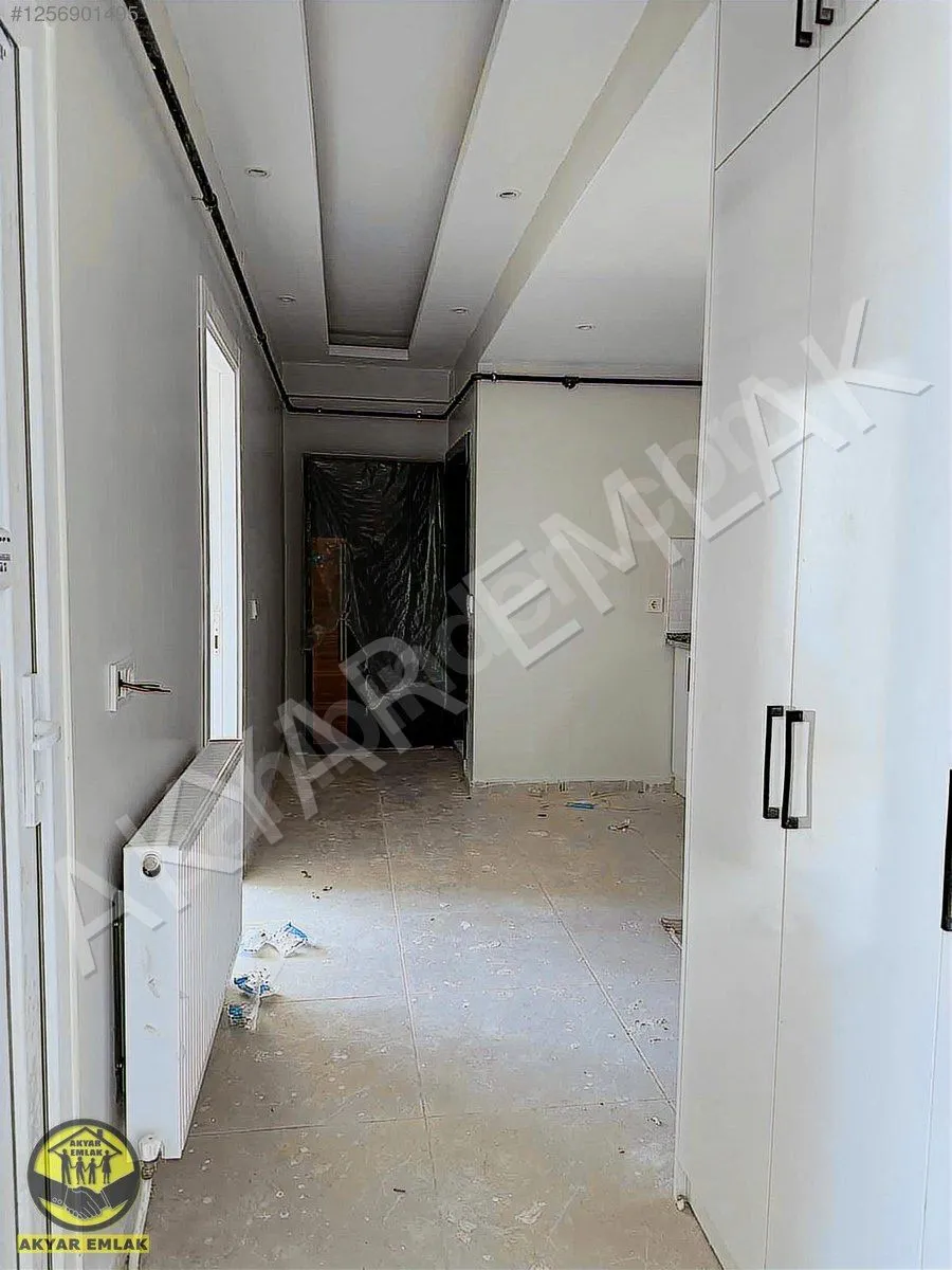 AKYAR EMLAKTAN YENİ YAPIM BAKIMLI FERAH GENİŞ 2+0 DAİRE — 12