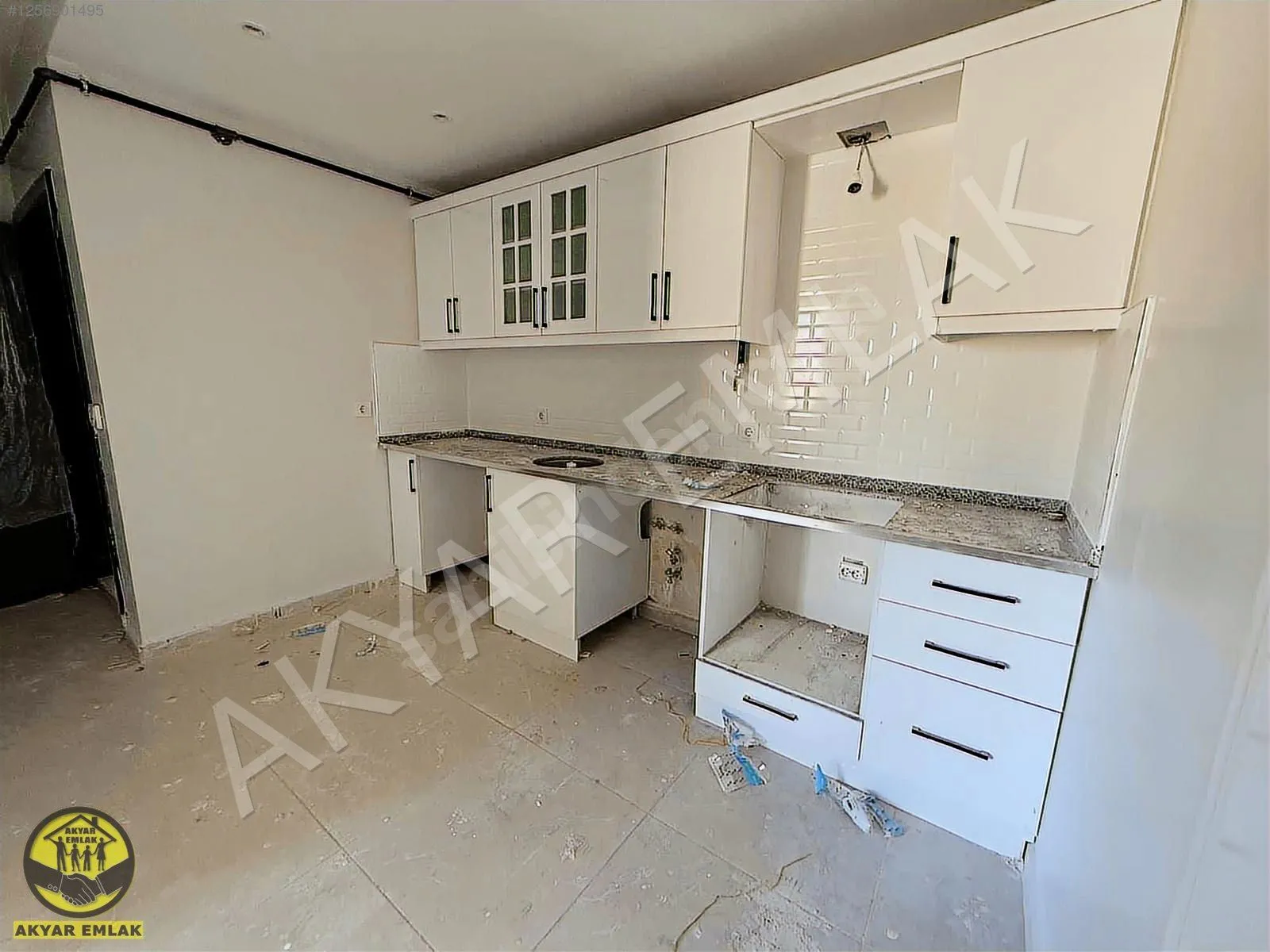 AKYAR EMLAKTAN YENİ YAPIM BAKIMLI FERAH GENİŞ 2+0 DAİRE — 9