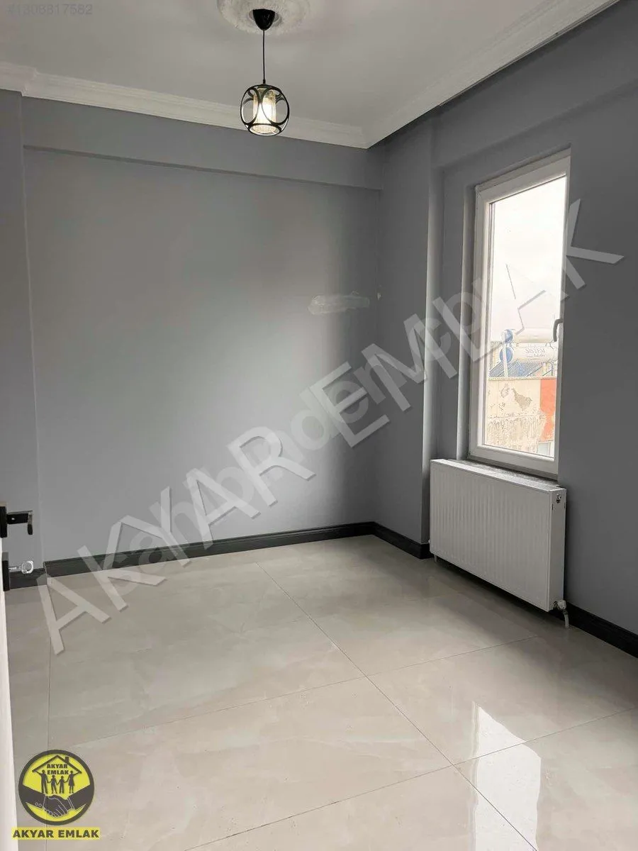 AKYAR EMLAKTAN MERKEZİ KONUM LÜKS YENİ YAPI 1+1 DAİRE — 10