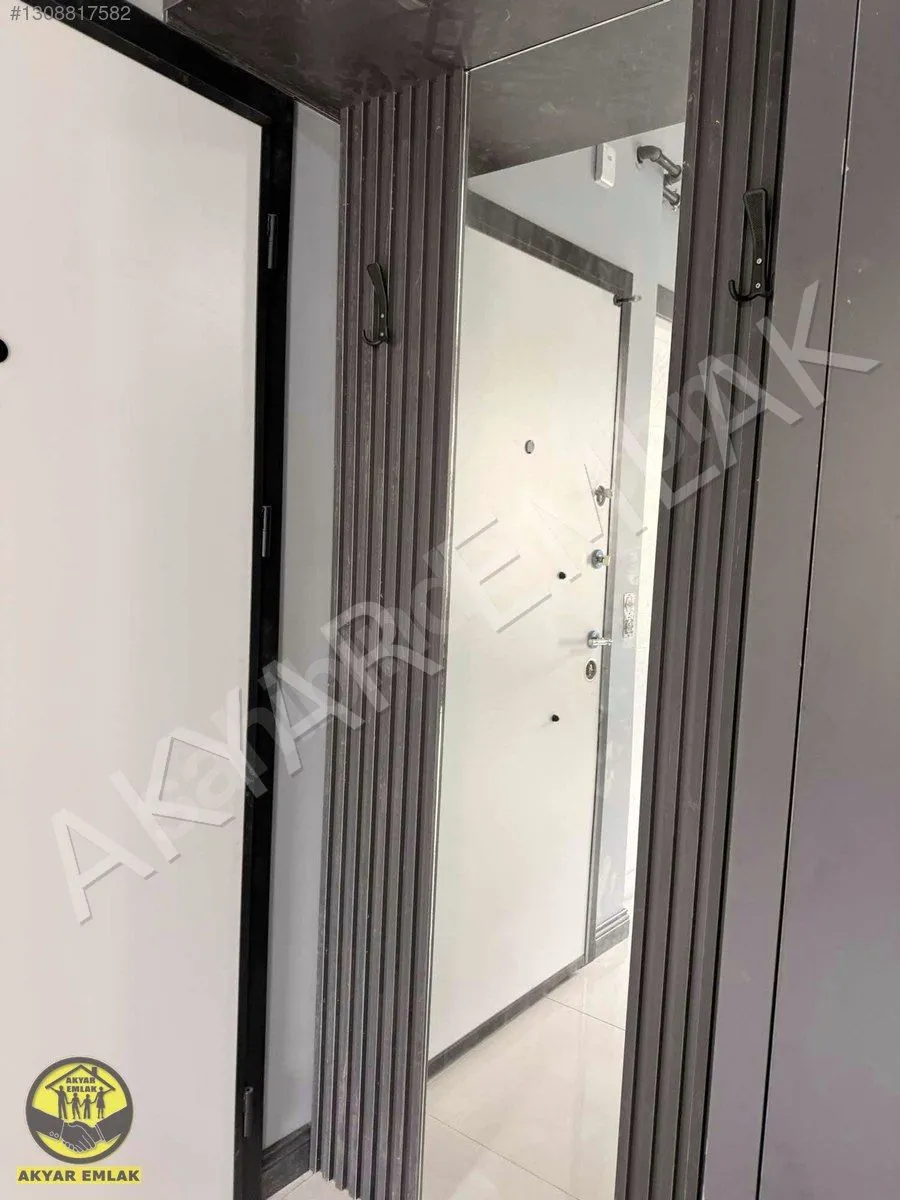 AKYAR EMLAKTAN MERKEZİ KONUM LÜKS YENİ YAPI 1+1 DAİRE — 8