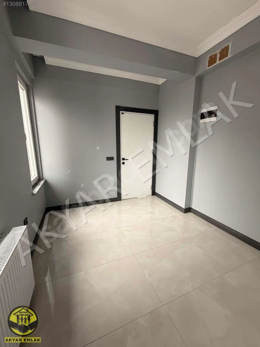 AKYAR EMLAKTAN MERKEZİ KONUM LÜKS YENİ YAPI 1+1 DAİRE — 11