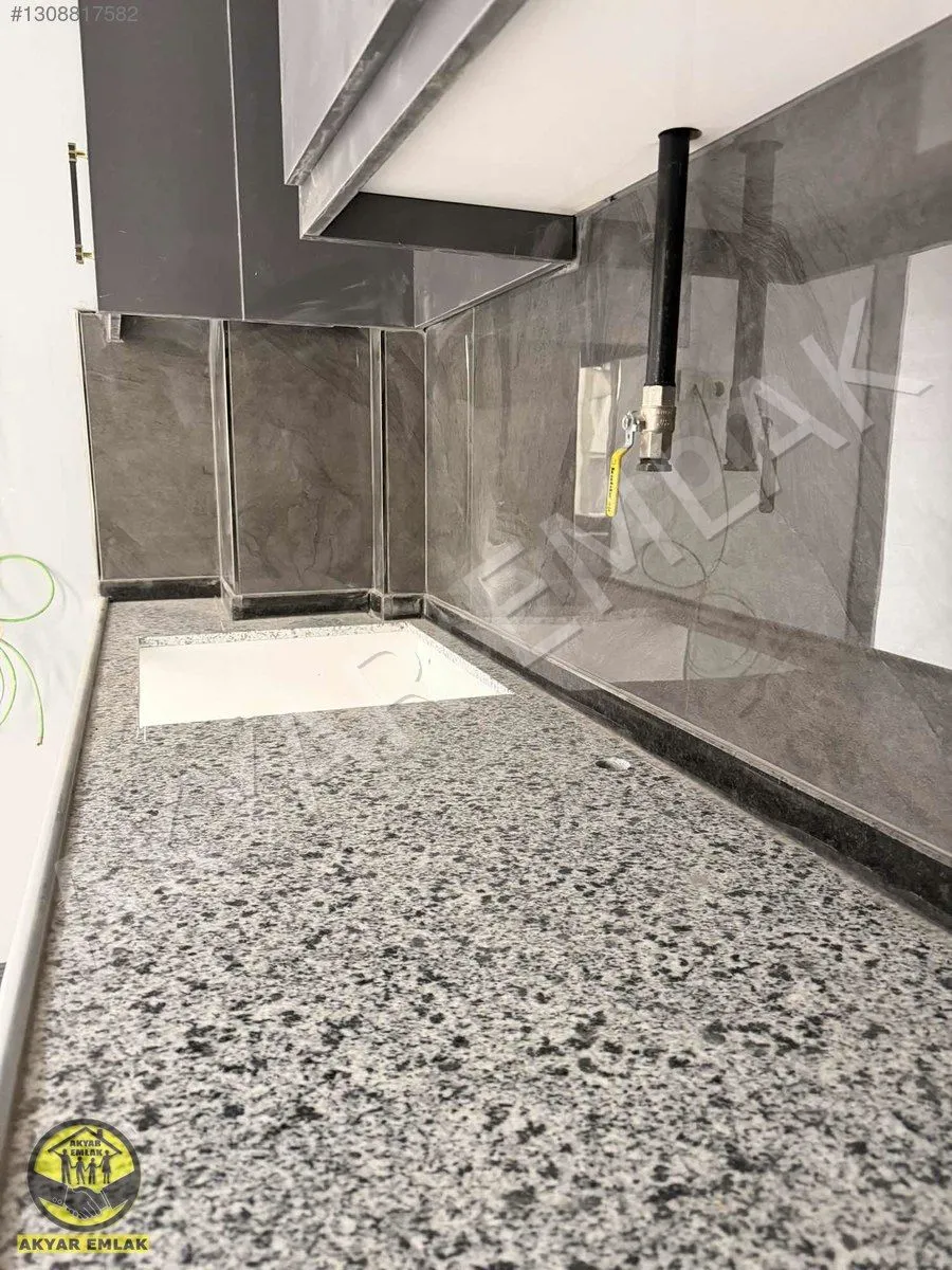 AKYAR EMLAKTAN MERKEZİ KONUM LÜKS YENİ YAPI 1+1 DAİRE — 20