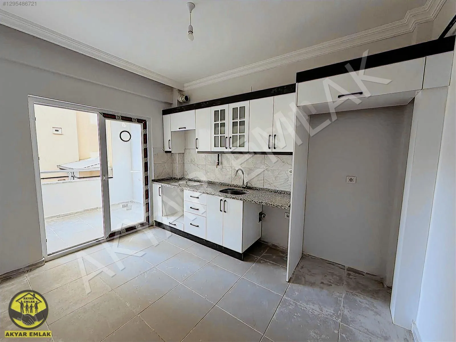 AKYAR EMLAKTAN BALLICA MAH YENİ YAPI LÜKS FERAH 2+1 DAİRE — 1
