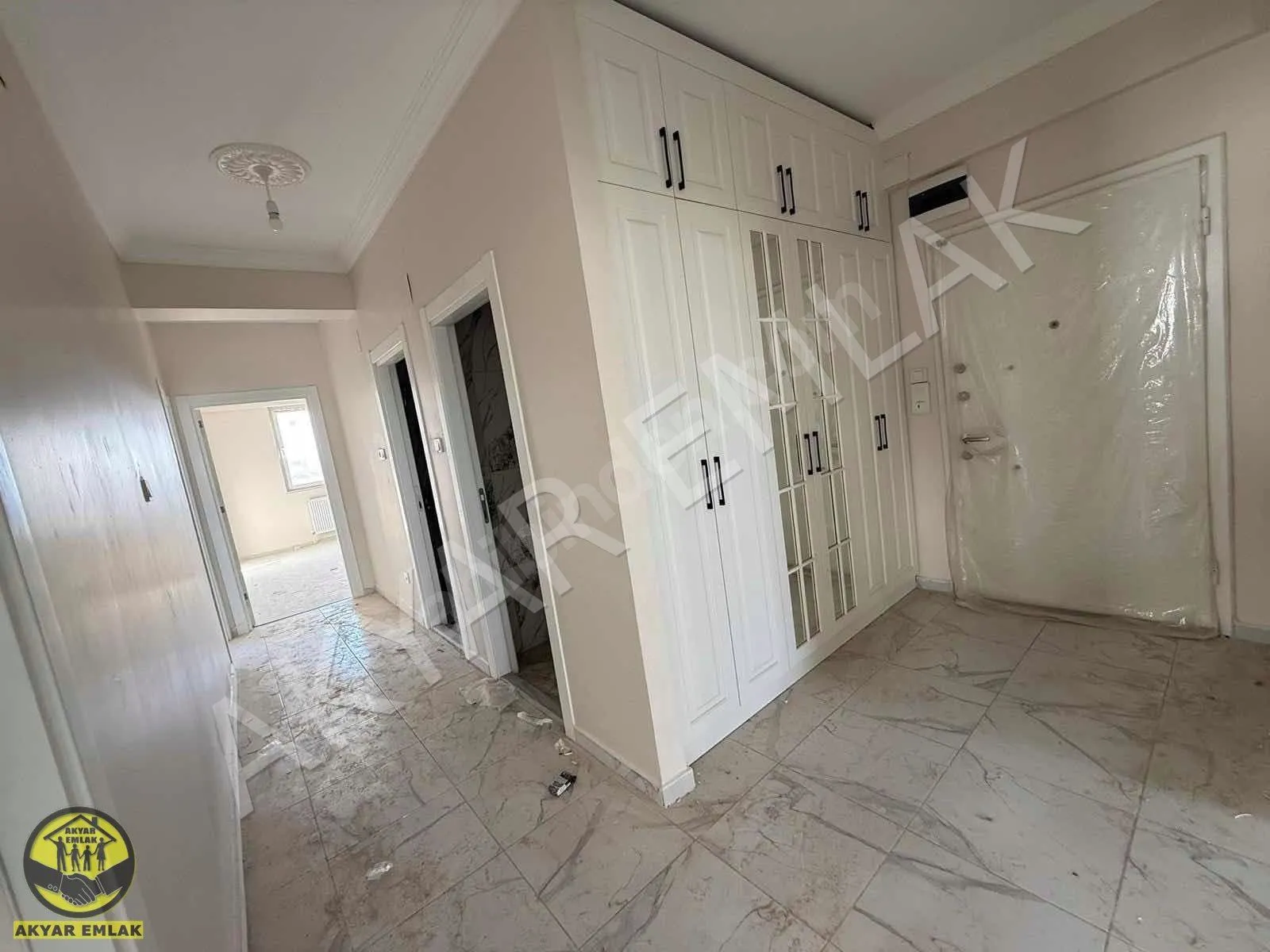 AKYAR EMLAK YENİ YAPI GENİŞ DÜZ GİRİŞ YAHYA KEMAL MAH — 4