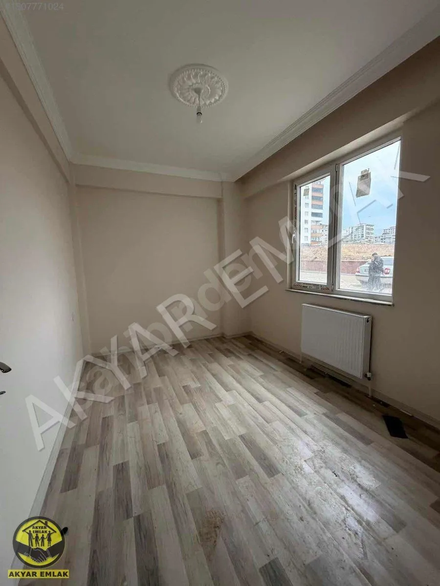 AKYAR EMLAK YENİ YAPI GENİŞ DÜZ GİRİŞ YAHYA KEMAL MAH — 16