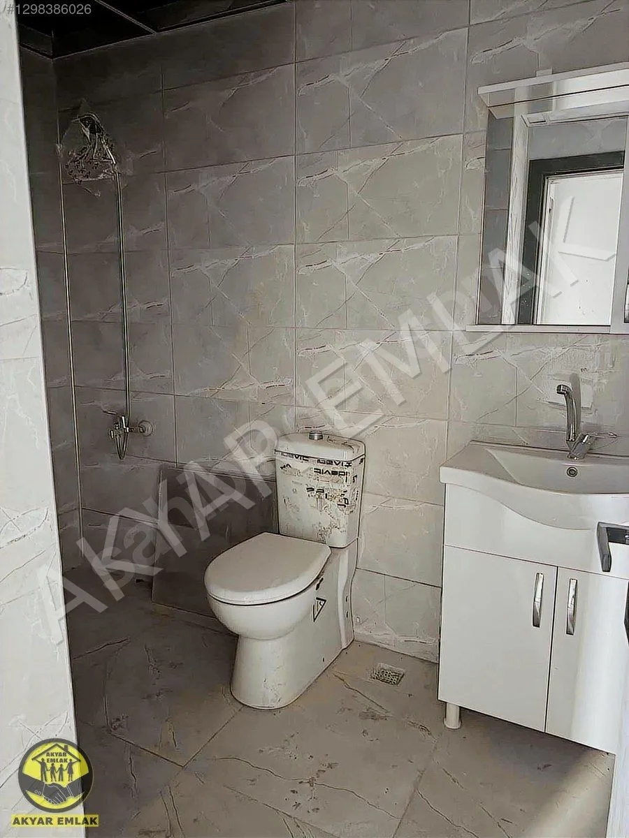 AKYAR EMLAKTAN BALLICA LÜKS BAHÇELİ DÜZ GİRİŞ GENİŞ 2+0 DAİRE — 3