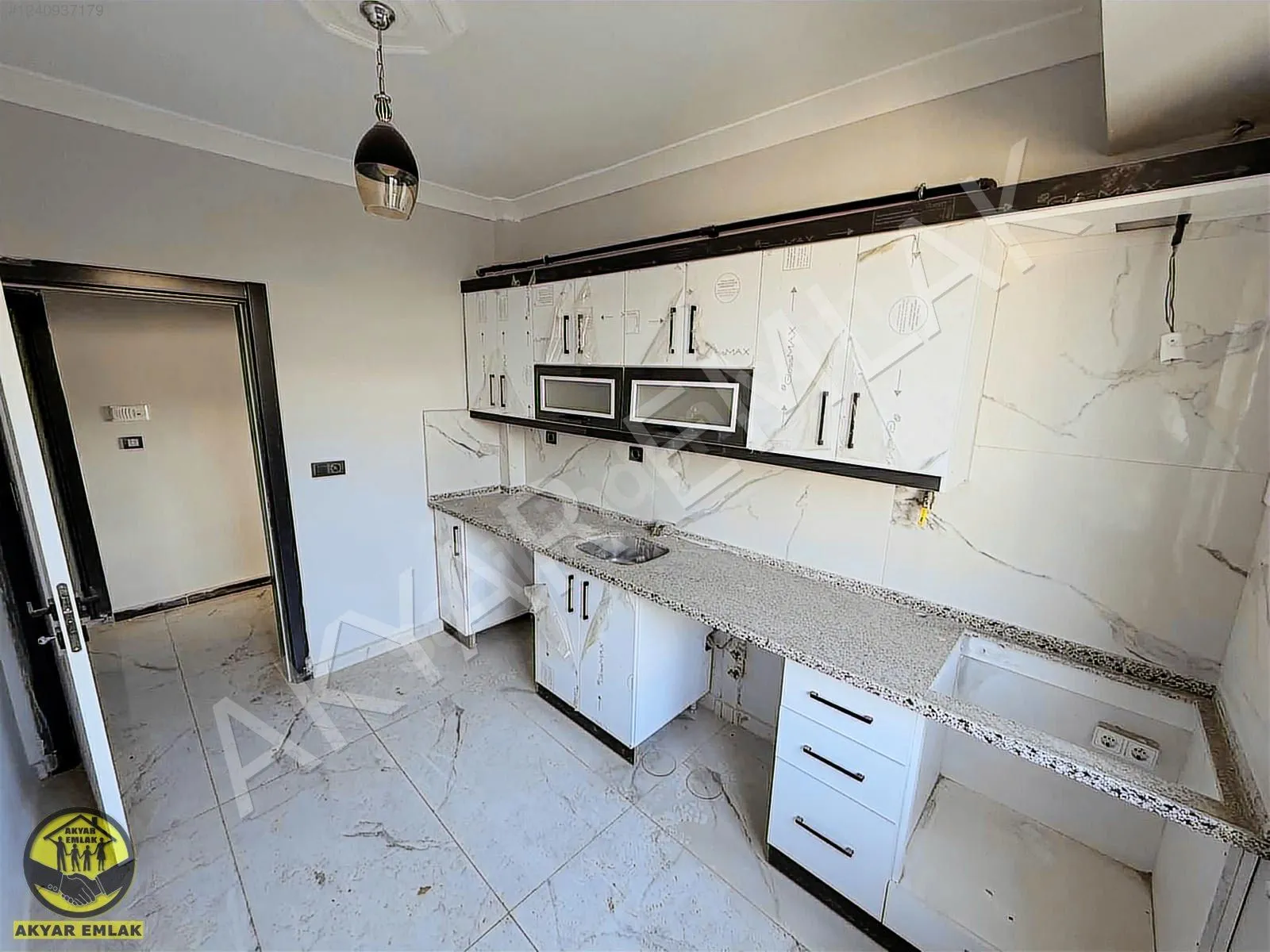 AKYAR dan YENİ YAPIM BALLICADA LÜKS SIFIR 2+1 DAİRE