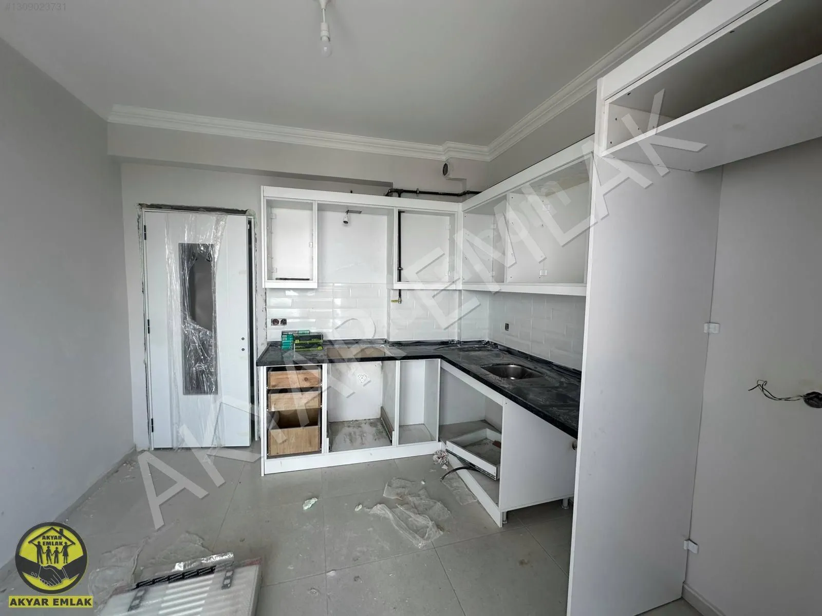 AKYAR EMLAK'DAN SATILIK 2+1 DAİRE DOĞUKENT — 1