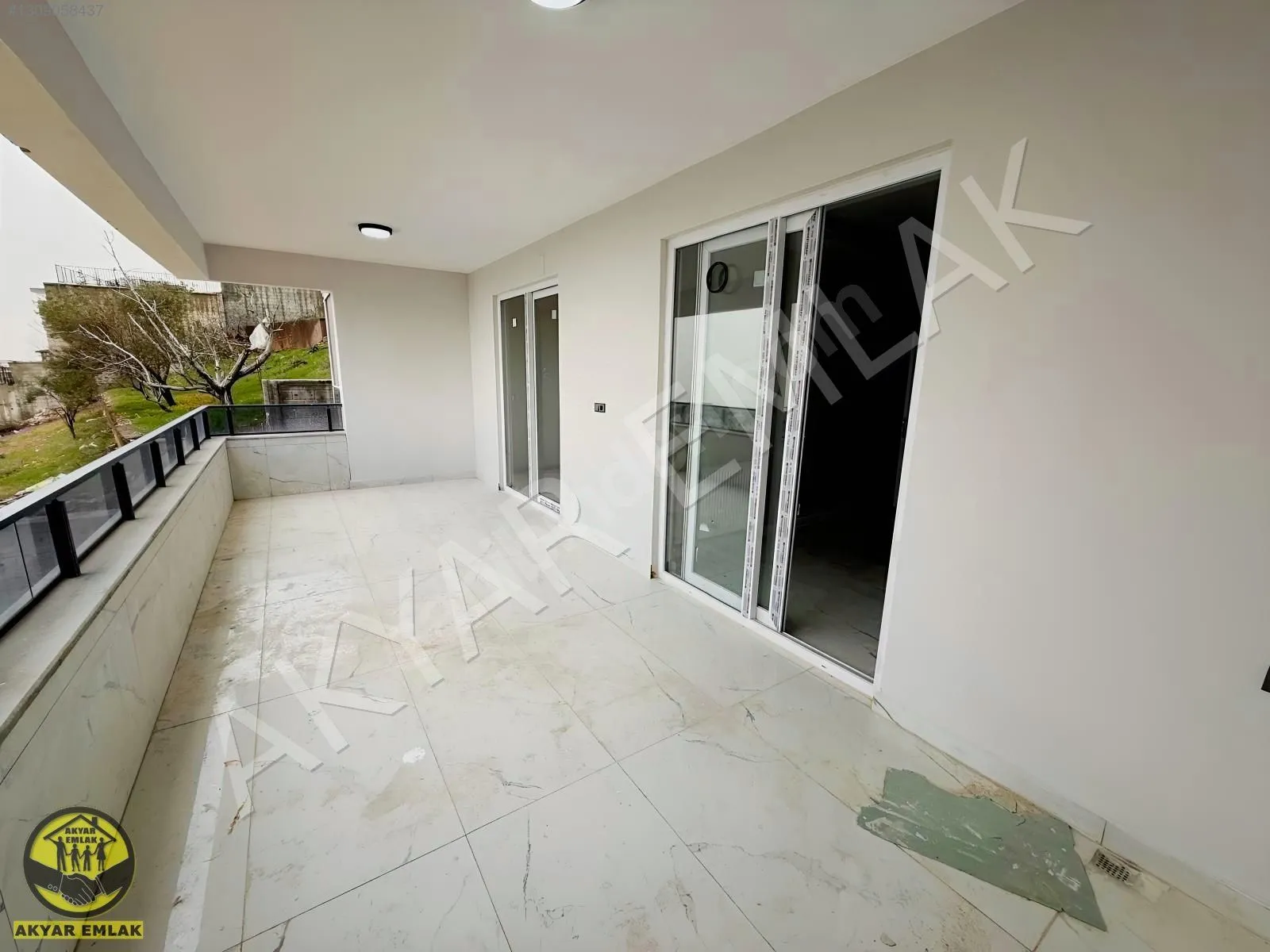 AKYAR EMLAK'DAN RASIM ÖZDENÖREN MAHALLESİ YENİ YAPI LÜKS FERAH 4+1 DAİRE — 8