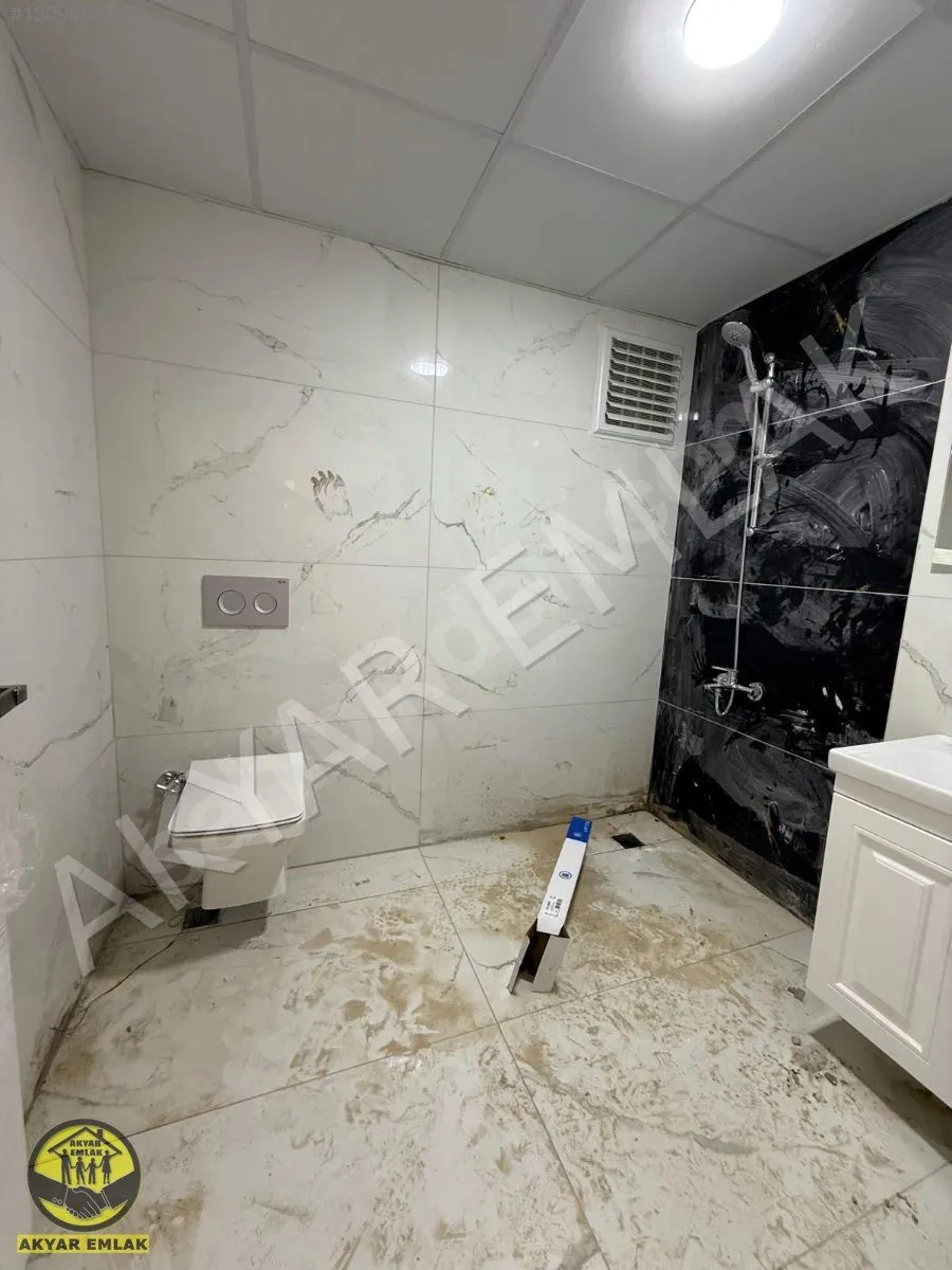 AKYAR EMLAK'DAN RASIM ÖZDENÖREN MAHALLESİ YENİ YAPI LÜKS FERAH 4+1 DAİRE — 6