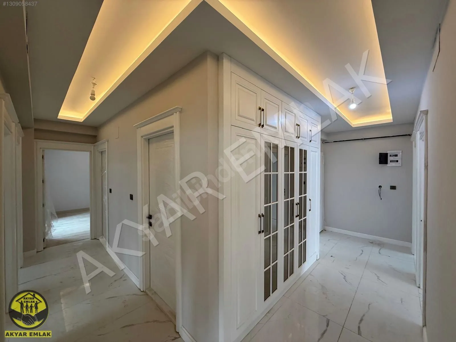 AKYAR EMLAK'DAN RASIM ÖZDENÖREN MAHALLESİ YENİ YAPI LÜKS FERAH 4+1 DAİRE