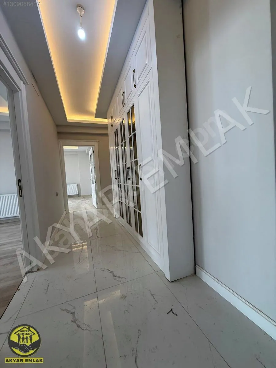 AKYAR EMLAK'DAN RASIM ÖZDENÖREN MAHALLESİ YENİ YAPI LÜKS FERAH 4+1 DAİRE — 11