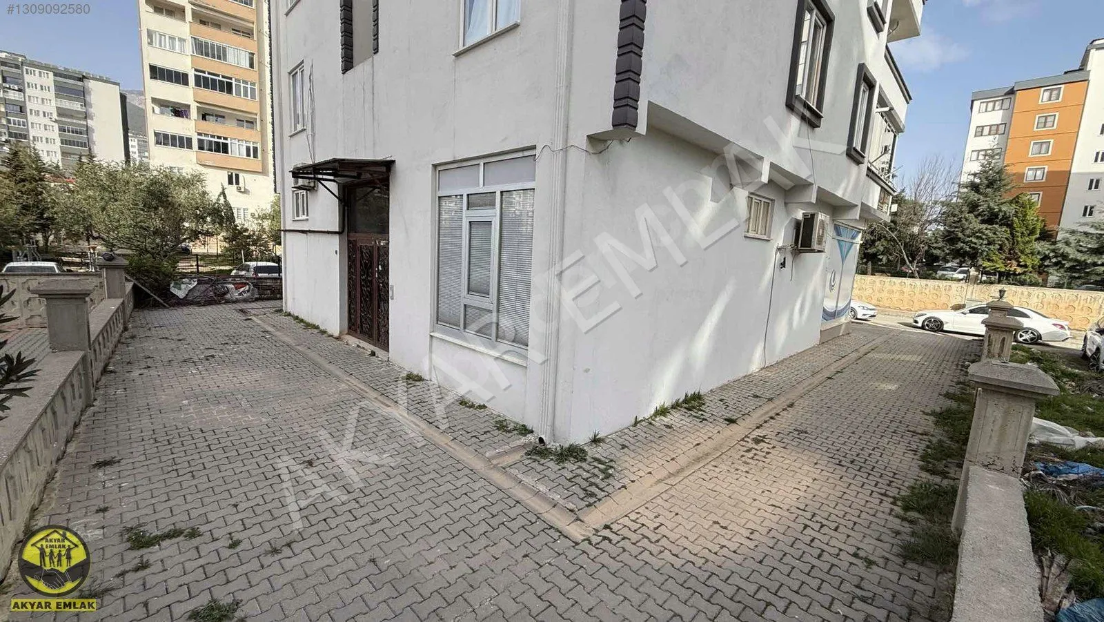 AKYAR EMLAK'dan ÇOK ACİL SATILIK SÜPER KONUMDA 2+1 DAİRE — 17