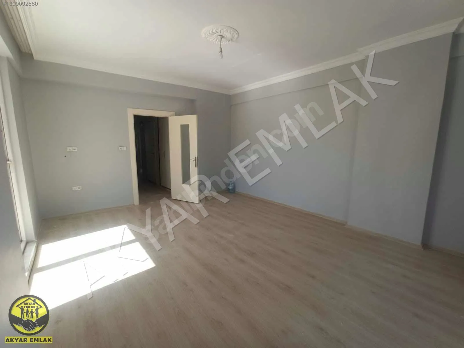 AKYAR EMLAK'dan ÇOK ACİL SATILIK SÜPER KONUMDA 2+1 DAİRE — 2