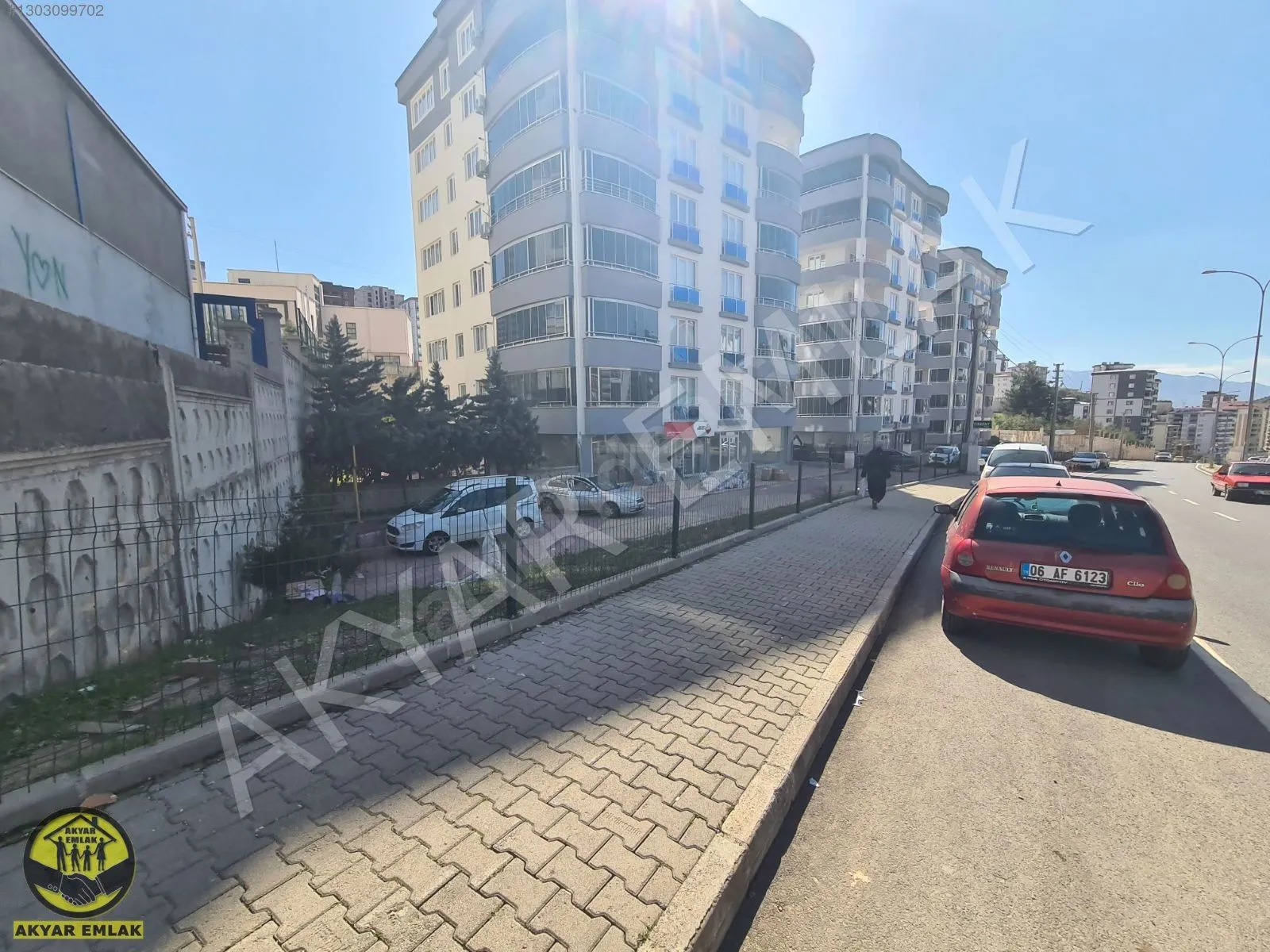 AKYAR EMLAK'DAN GENİŞ CADDE ÜSTÜ SATILIK İŞYERİ — 4