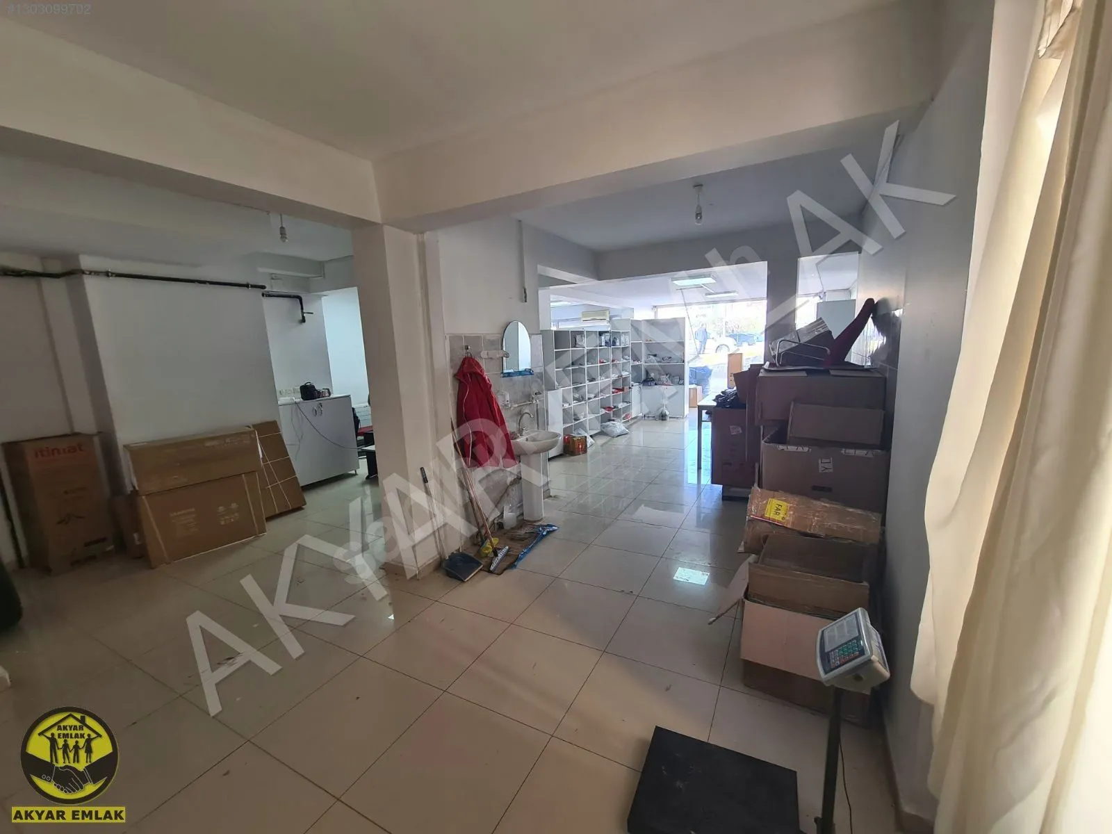 AKYAR EMLAK'DAN GENİŞ CADDE ÜSTÜ SATILIK İŞYERİ — 13