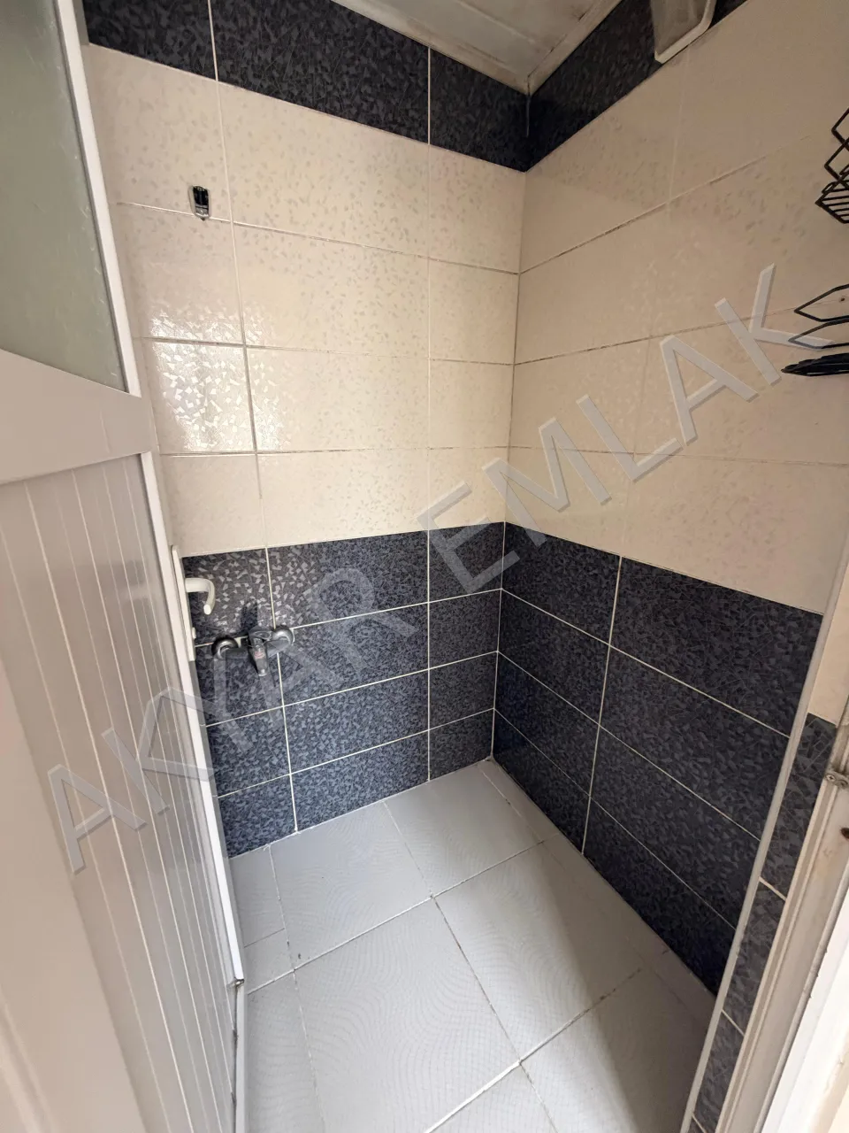 Akyar Emlak'tan Hürriyet Mahallesi'nde ana cadde üzeri 4+1 daire — 20