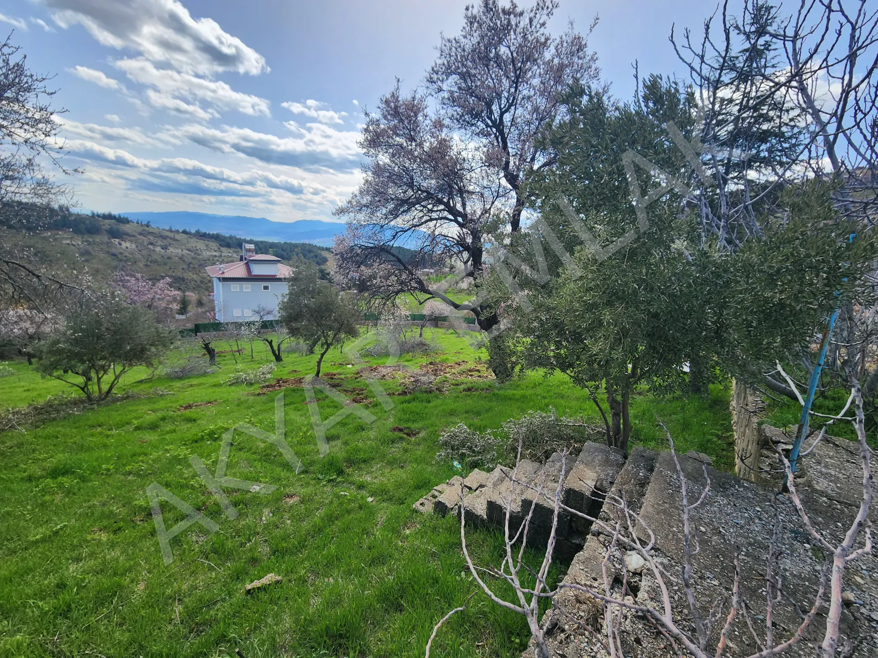 AKYAR EMLAK | KANDIL MEVKİİ’NDE MANZARALI SATILIK BAĞ YERİ — 26