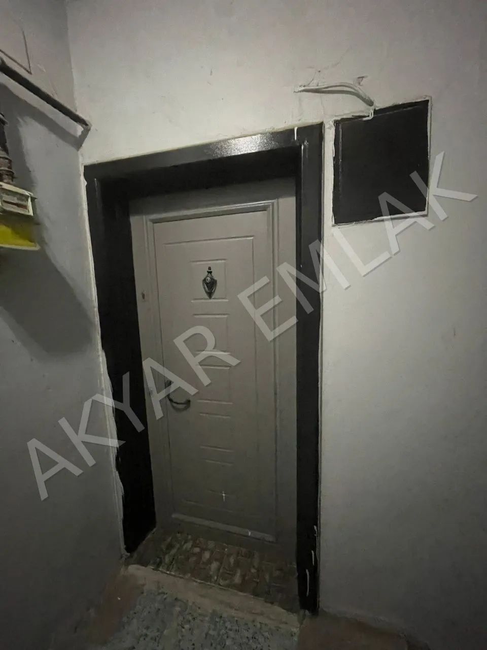 Akyar Emlak’tan çarşı merkezde geniş 2+1 — 14