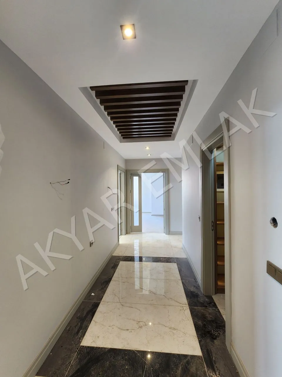 AKYAR EMLAK'DAN LÜKS YAPI 5+1 DAİRE YENİ YAPI — 37