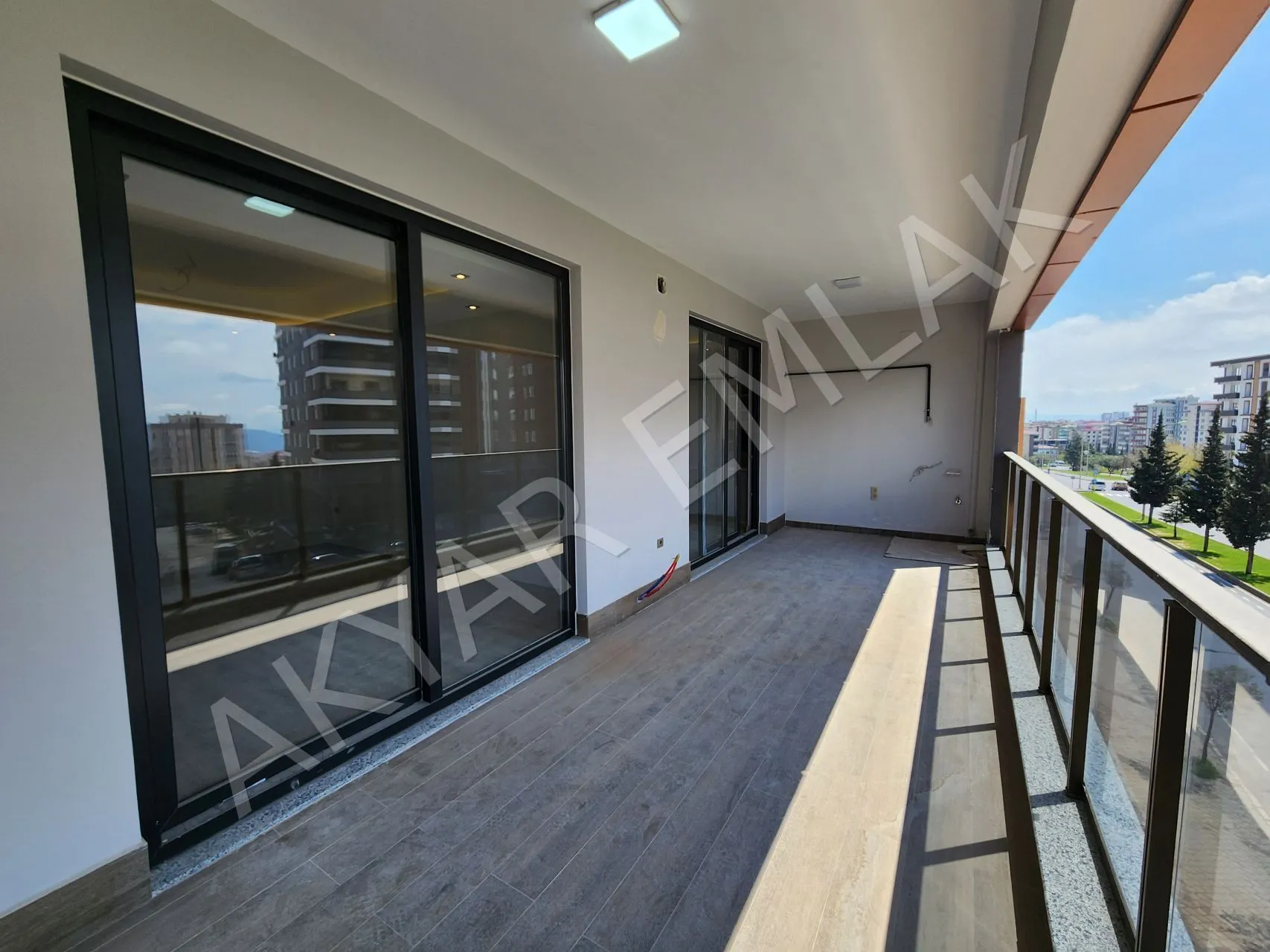 AKYAR EMLAK'DAN LÜKS YAPI 5+1 DAİRE YENİ YAPI — 6