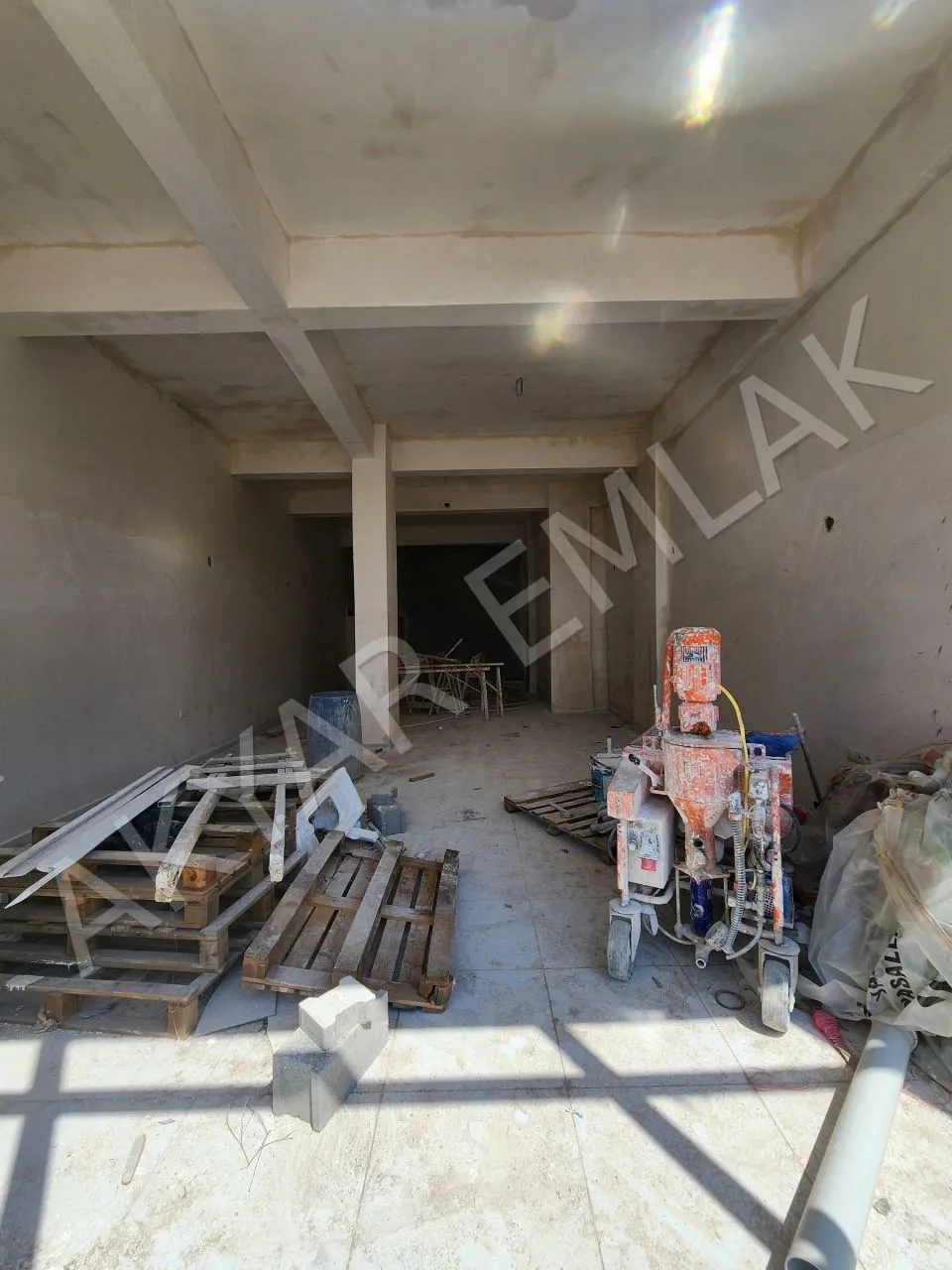 AKYAR EMLAK SELÇUKLU MAH. ANA CADDE DÜKKANLAR ACİL — 10