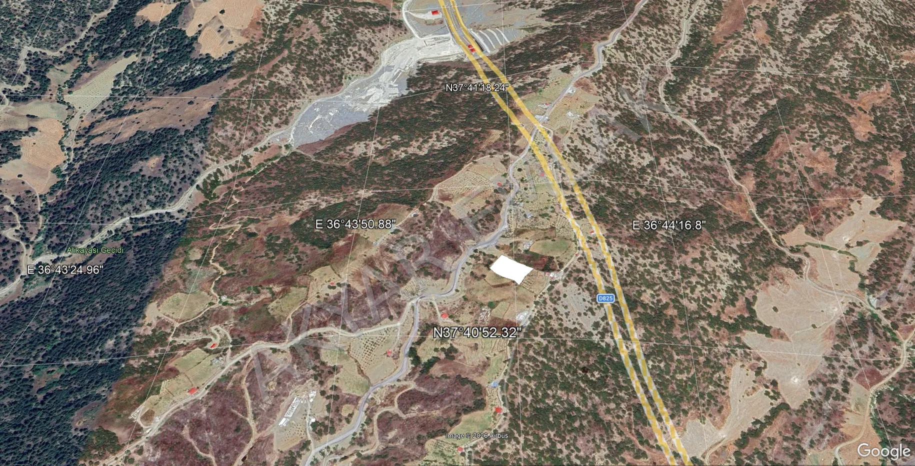 AKYAR EMLAK KAYSERİ - KÜRTÜL YOL ÜZERİ 3055 M2 — 3