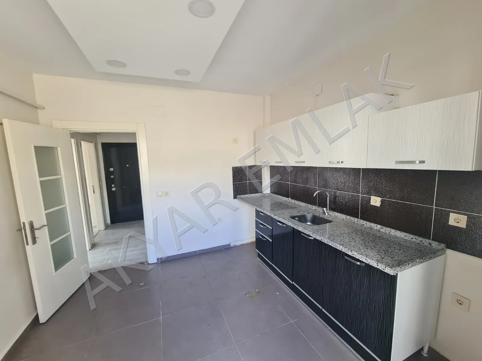 AKYAR EMLAK SELÇUKLU MAH.  2+1 GENİŞ DAİRE — 12