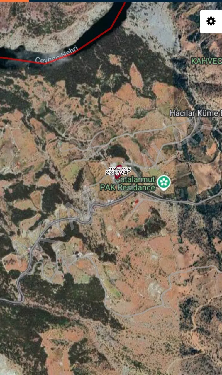 AKYAR EMLAK SARIÇUKUR 3.060  M2 — 3