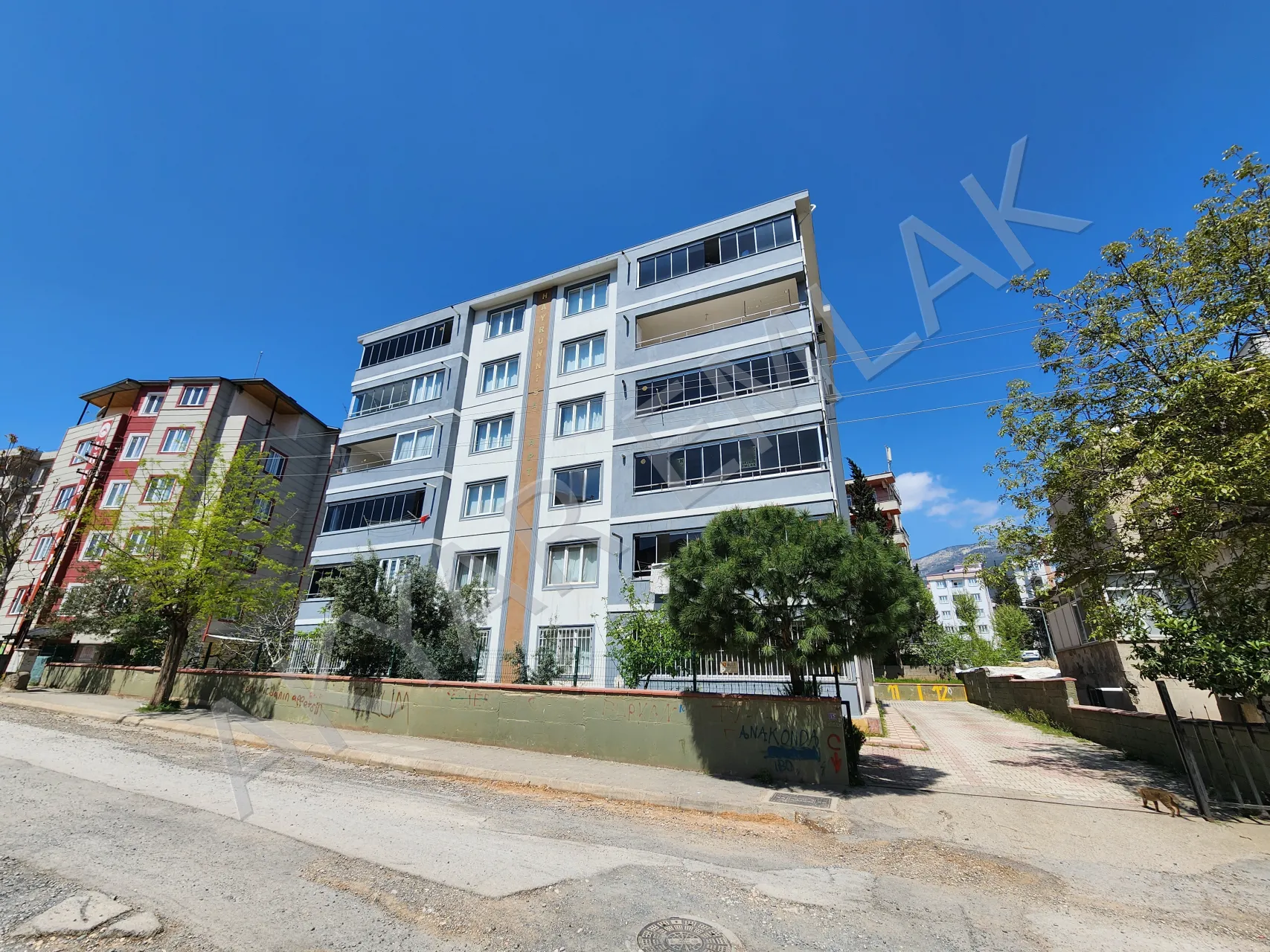 AKYAR EMLAK'DAN KARAMANLI MAH. 4+1 GENİŞ DAİRE — 32