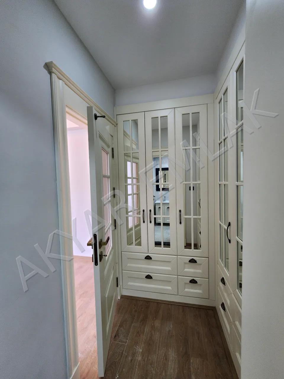 AKYAR EMLAK'DAN 5+1 LÜKS 260m² GENİŞ DAİRE — 37